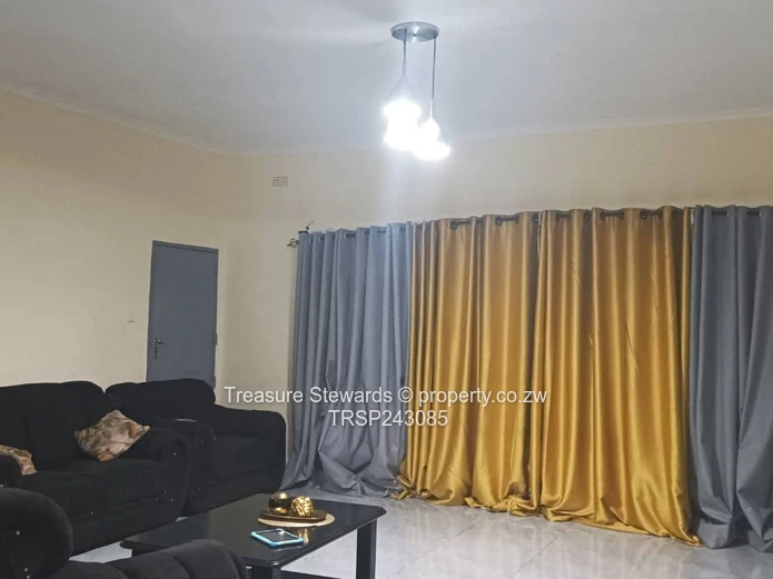 Sunlit Modern 3-Bed Apartment in Gletwin Park - Borehole