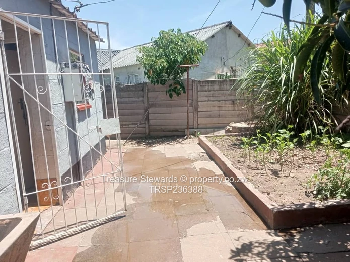 Unit K- Chitungwiza (Sole Mandate)